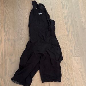 Speedo Women’s Valor Closed Back size 22